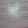 205 gerne kunden  Dann würden wir als "gerne Kunden" vorschlagen: Wir nehmen den Kassenzettel und bieten im Gegenzug gute Deutschkenntnisse, damit es auch in sprachlicher Hinsicht zu keinen "unangenehmen Sanktionen" kommt.  Dieses Schild entdeckte Andreas Baumgartner in der Bozner Bahnhofsbar.