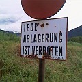 507 ablagerung  Und trotzdem wagen wir die "Ablagerung" dieses misslungenen Schildes im Internet. Fotografiert wurde es in der Gemeinde Natz-Schabs.