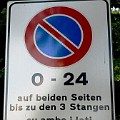 536 schranken  Stangen oder Schranken? Das fragte sich Franz Angerer, der dieses Schild in Gratsch/Meran fotografierte.