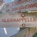 56 kappelle  So weit ging die Rechtschreibreform nun doch nicht. Selbst die Gleifkapelle muss sich nach wie vor mit einem einzigen P begnügen.  Dieses Foto schoss Hannes Amberger in Eppan.
