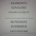 637 einsturzgefahr  Am Bahnhof Trient lauern ungeahnte Gefahren. Foto: Manuel Ortler.